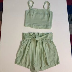 Abercrombie & Fitch Light Green high rise short set linen size XS crop bow